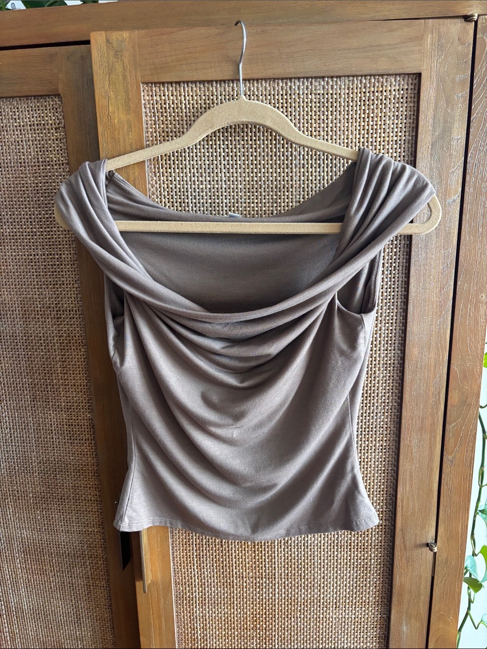 REFORMATION Cello Knit Top Gray Brown Womens Size Small Cute Off The Shoulder - Picture 3 of 6